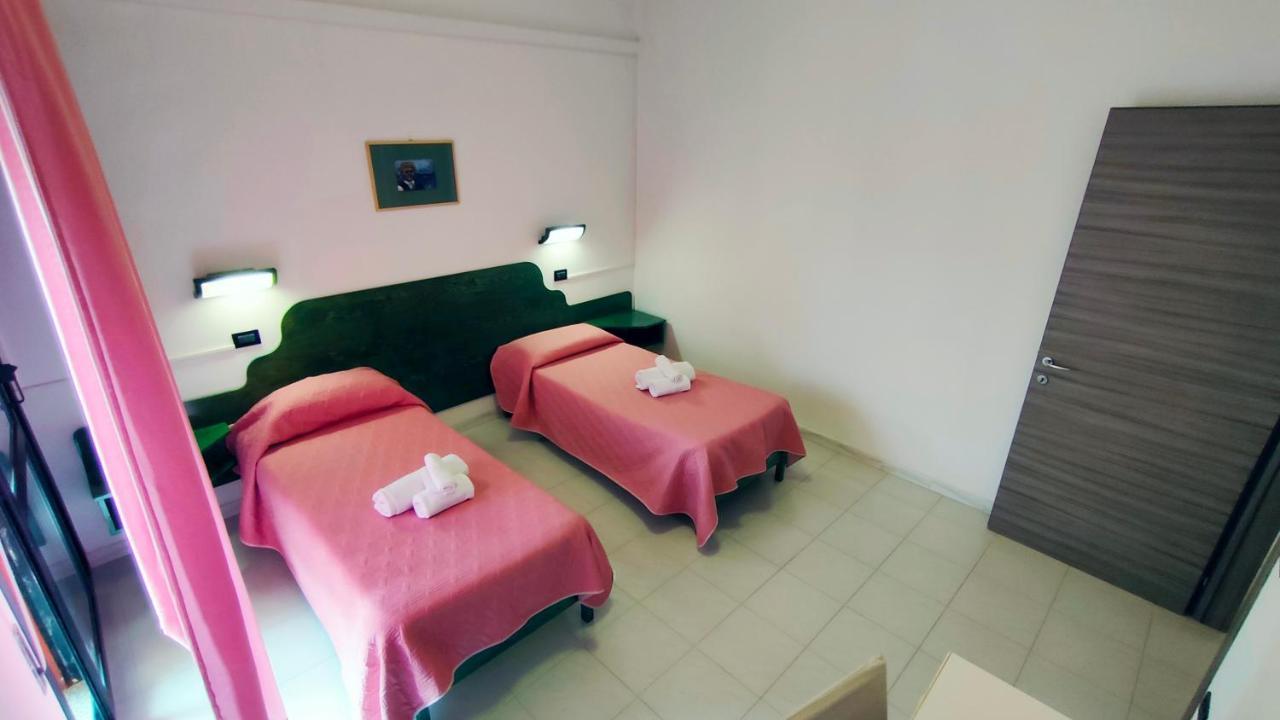Hotel Mater Mediterranea Senorbi Exterior foto