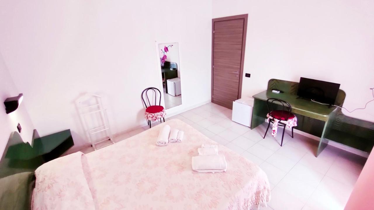 Hotel Mater Mediterranea Senorbi Exterior foto